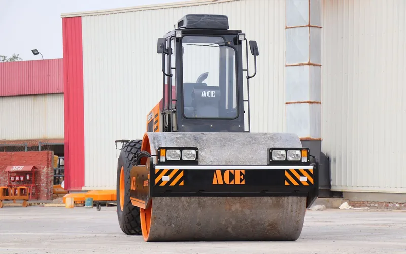 Vibrocompactor Caterpillar CS563E